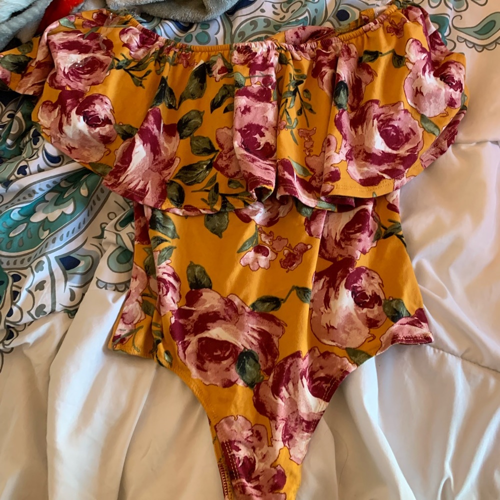 Cute top worn once